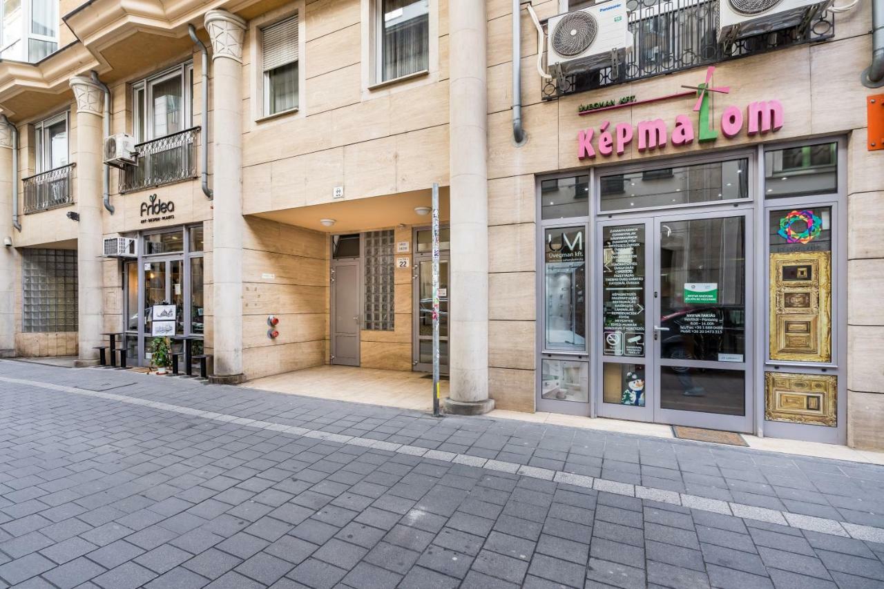 דירות בודפשט Bpr Vivid Downtown Vibe With Balcony מראה חיצוני תמונה